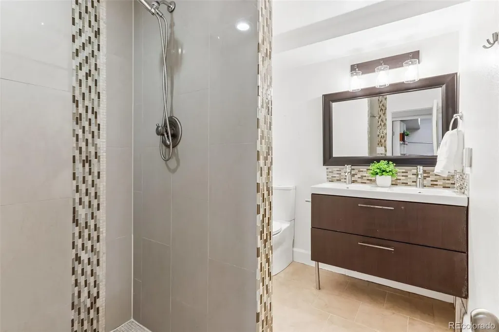 9183 E Oxford Drive Denver CO 80237