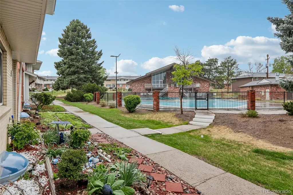 9183 E Oxford Drive Denver CO 80237
