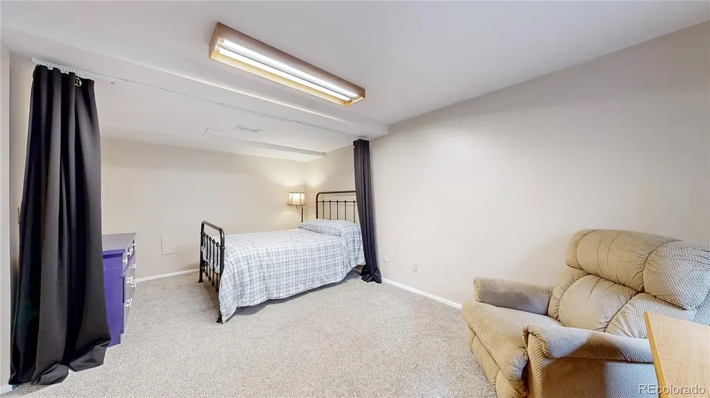 2161 E Phillips Lane Littleton CO 80122