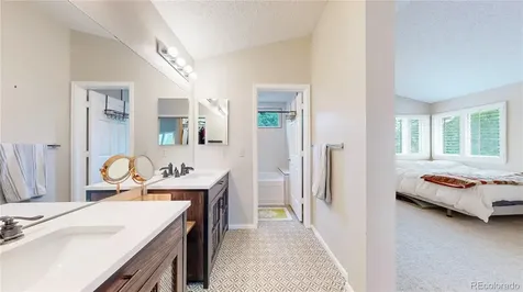 2161 E Phillips Lane Littleton CO 80122