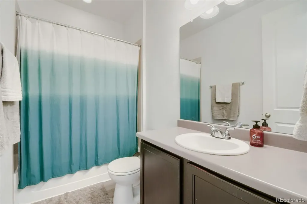 230 S Langdale Court Aurora CO 80018