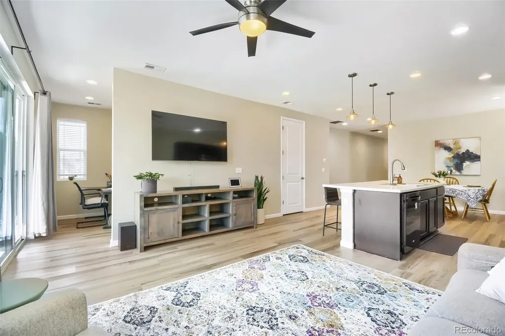 230 S Langdale Court Aurora CO 80018