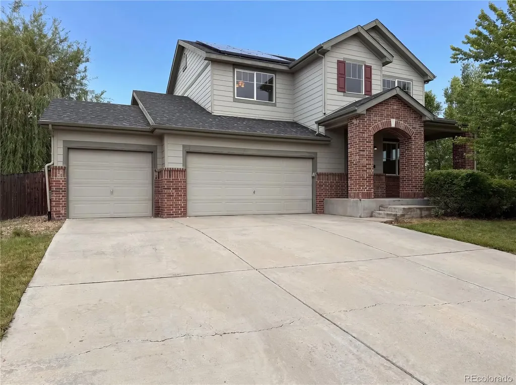 8585 Raspberry Drive Longmont CO 80504