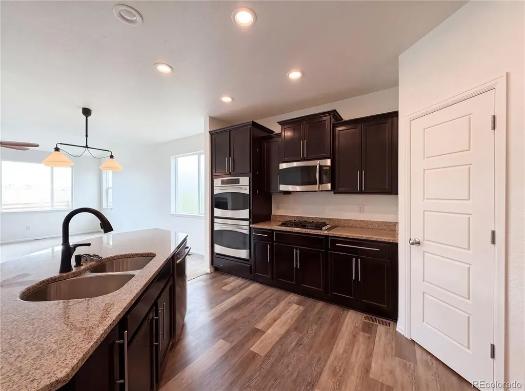 8585 Raspberry Drive Longmont CO 80504