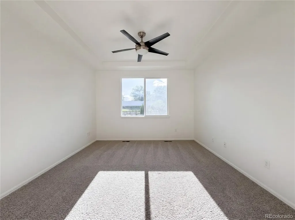8585 Raspberry Drive Longmont CO 80504