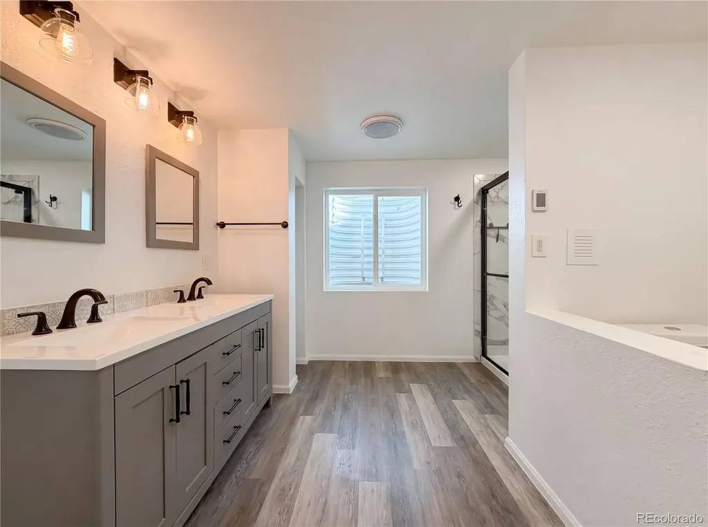 8585 Raspberry Drive Longmont CO 80504
