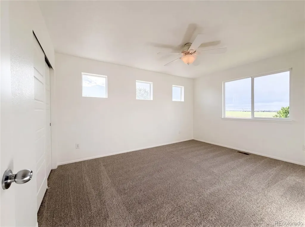 8585 Raspberry Drive Longmont CO 80504