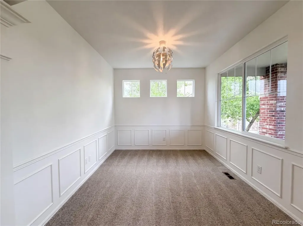 8585 Raspberry Drive Longmont CO 80504