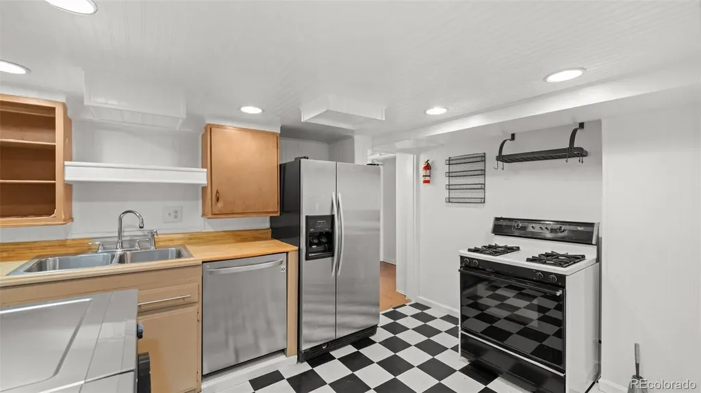 1802 E Uintah Street Colorado Springs CO 80909