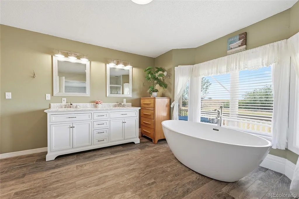 49990 E 64th Avenue Bennett CO 80102