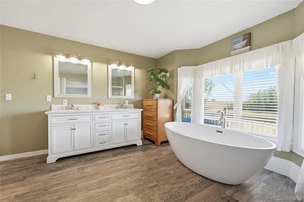 49990 E 64th Avenue Bennett CO 80102