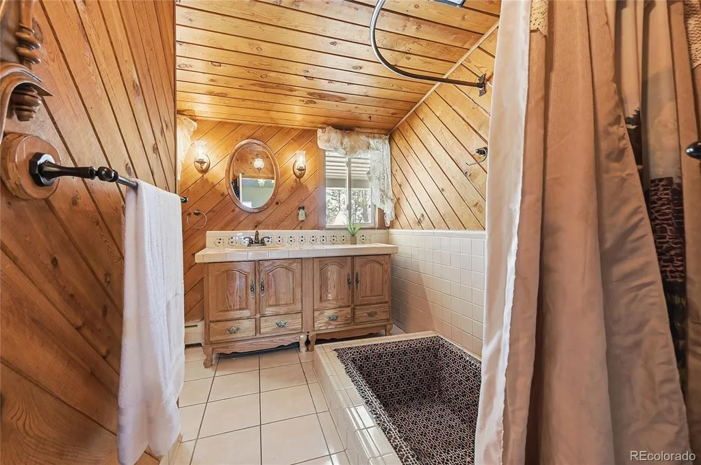49990 E 64th Avenue Bennett CO 80102