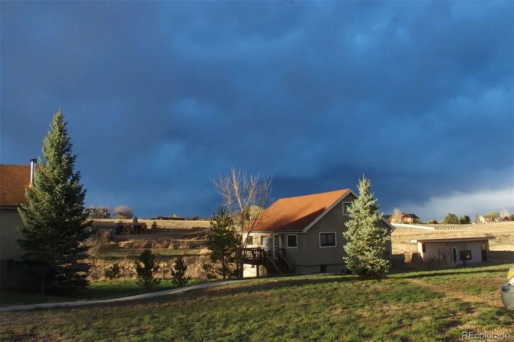 4586 N 95th Street Lafayette CO 80026