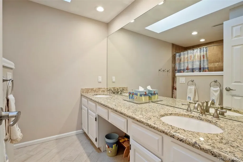 9061 Sunset Ridge Court Highlands Ranch CO 80126