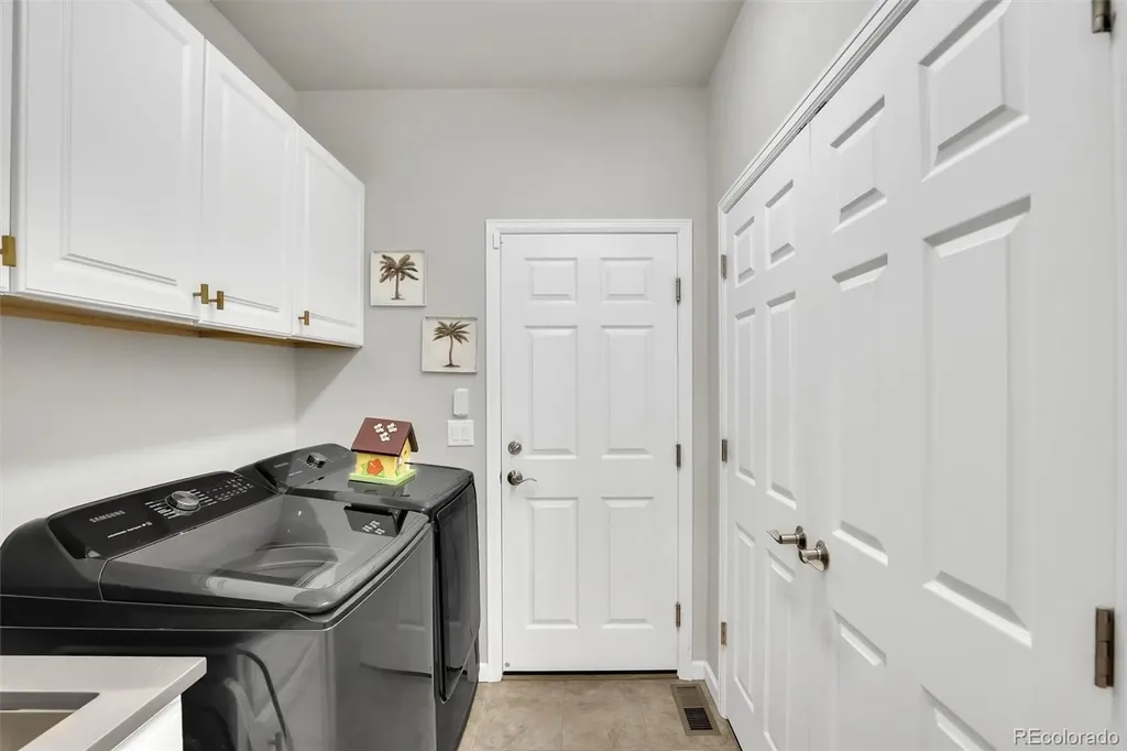 15922 Torreys Way Broomfield CO 80023