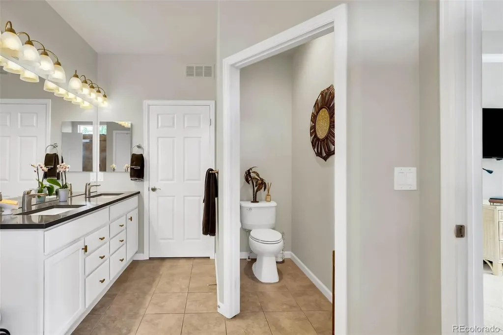 15922 Torreys Way Broomfield CO 80023