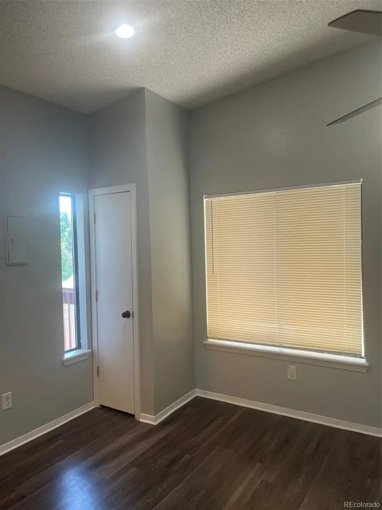 910 S Dawson Way Aurora CO 80012