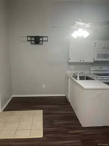 910 S Dawson Way Aurora CO 80012