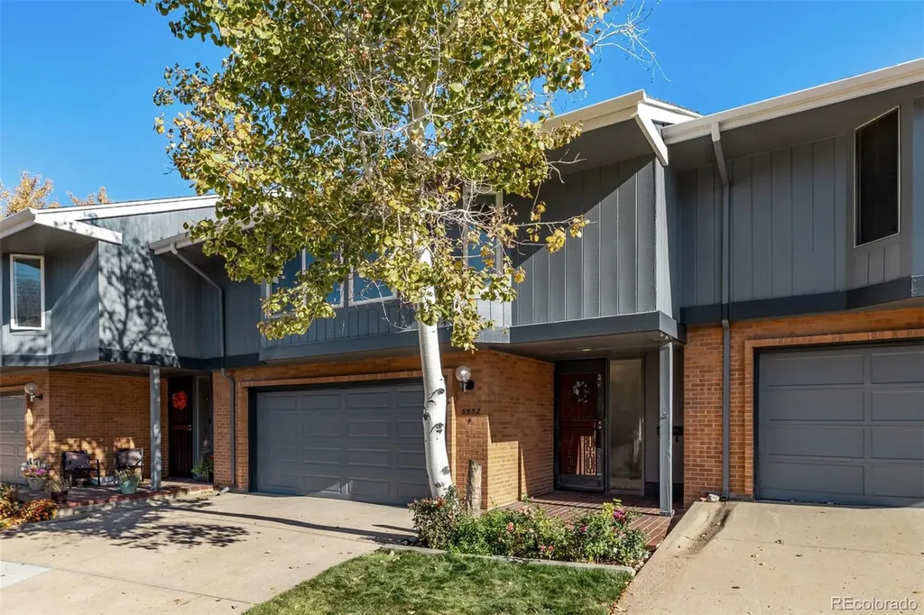 3532 S Hillcrest Drive Denver CO 80237