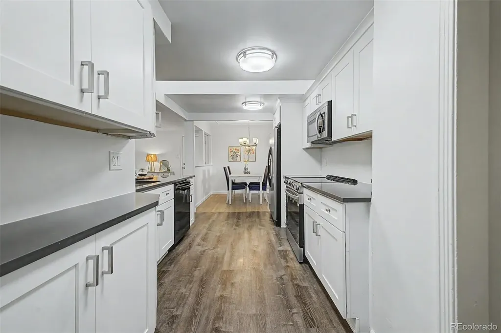 3076 S Holly Place Denver CO 80222