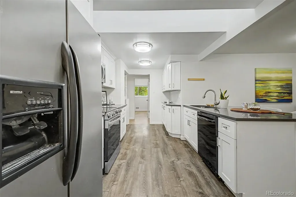 3076 S Holly Place Denver CO 80222