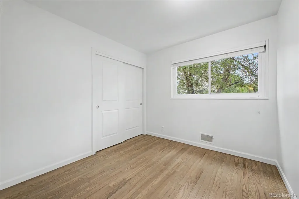 3076 S Holly Place Denver CO 80222