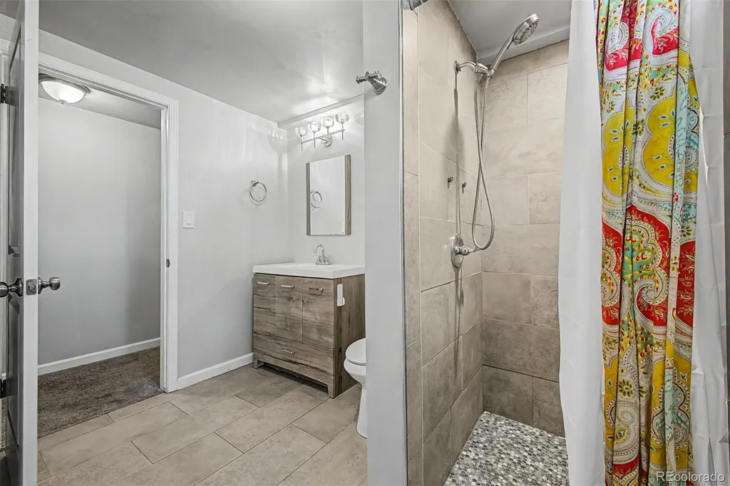3076 S Holly Place Denver CO 80222
