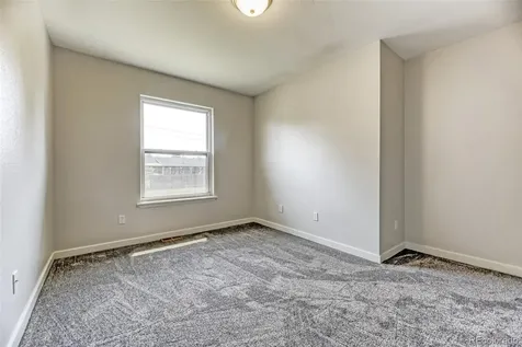 1026 Mobile Street Aurora CO 80011