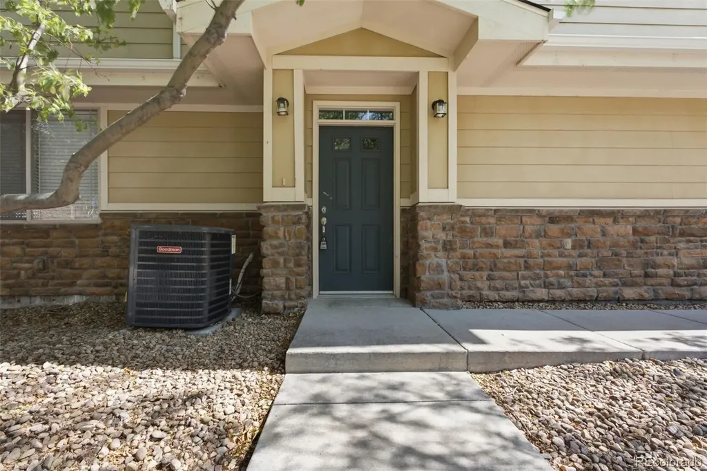 9788 Cherry Lane Denver CO 80229