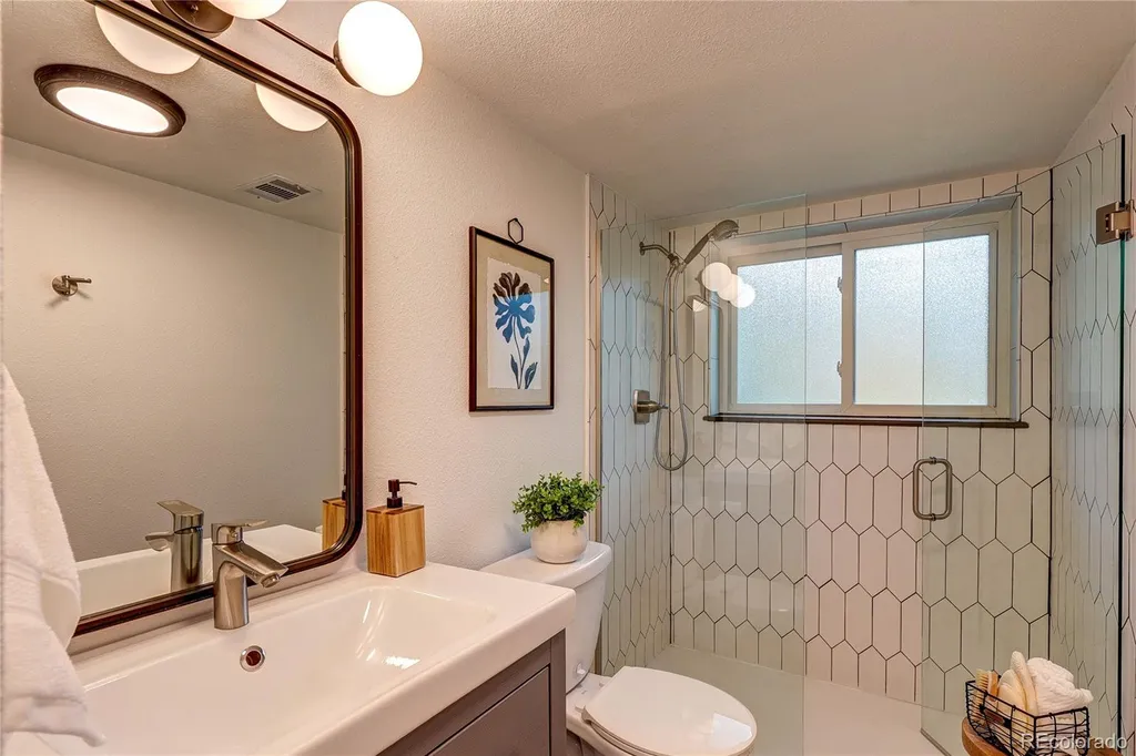 7223 S Clarkson Street Littleton CO 80122
