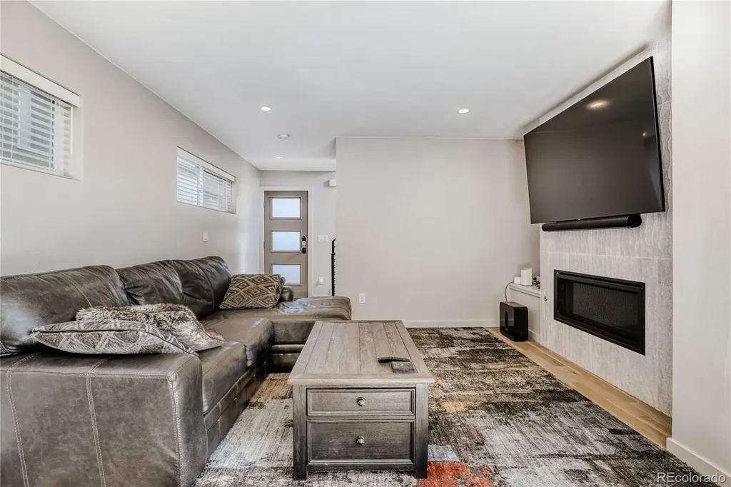 1417 Irving Street Denver CO 80204