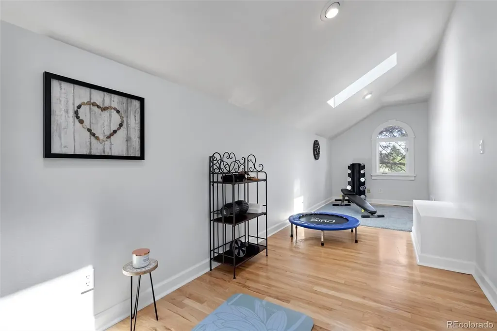 1147 Twin Peaks Circle Longmont CO 80503