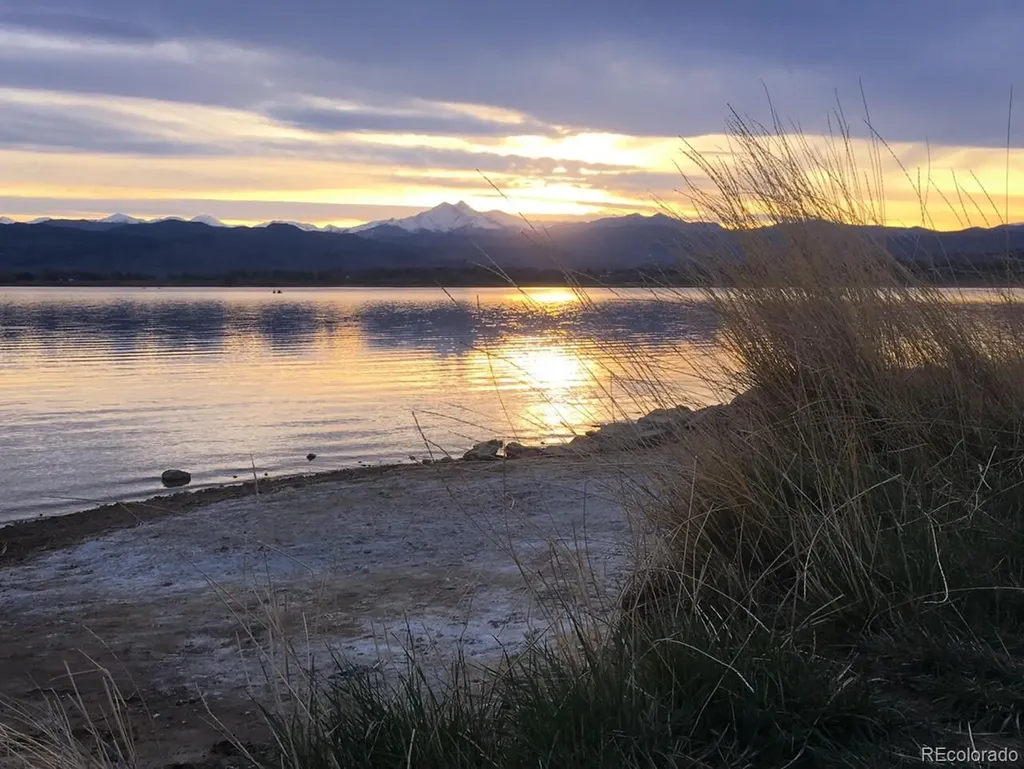 1147 Twin Peaks Circle Longmont CO 80503