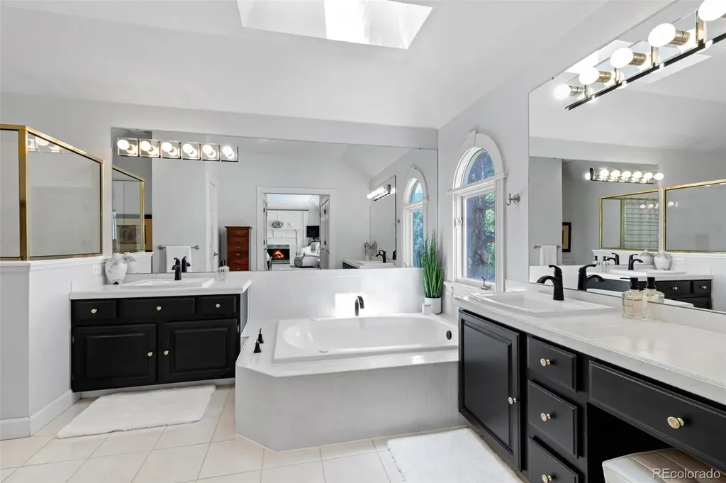 1147 Twin Peaks Circle Longmont CO 80503