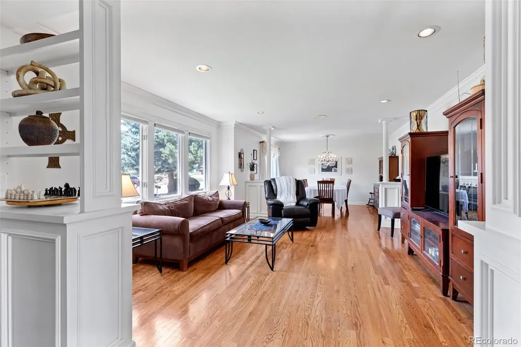 1147 Twin Peaks Circle Longmont CO 80503