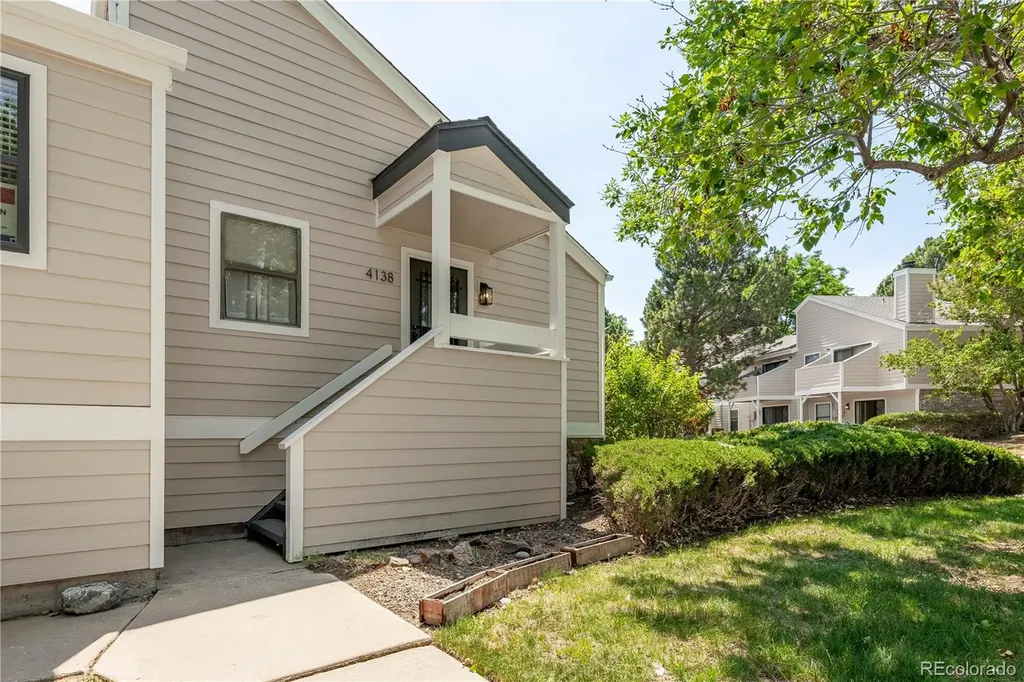 4138 S Rifle Way Aurora CO 80013