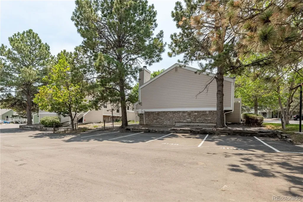 4138 S Rifle Way Aurora CO 80013
