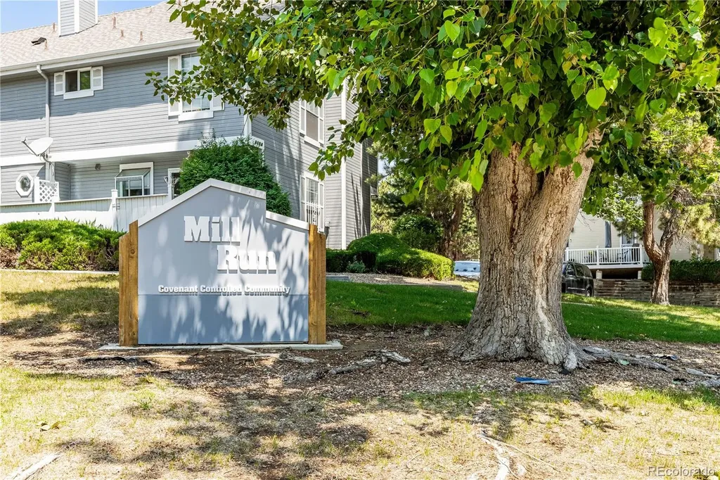 4138 S Rifle Way Aurora CO 80013