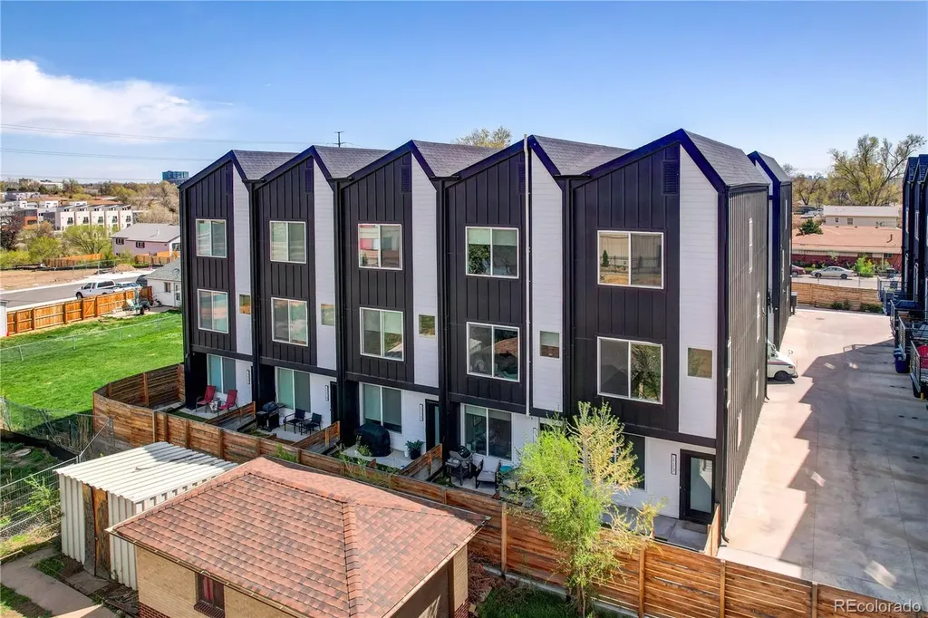 4925 W 10th Avenue Denver CO 80204