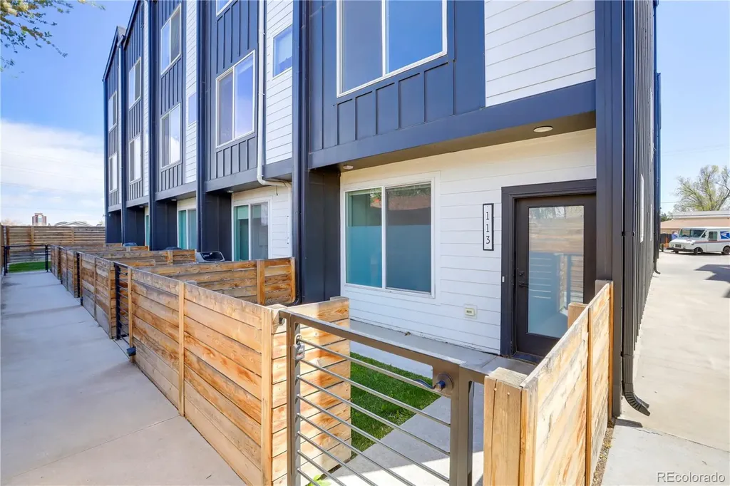 4925 W 10th Avenue Denver CO 80204