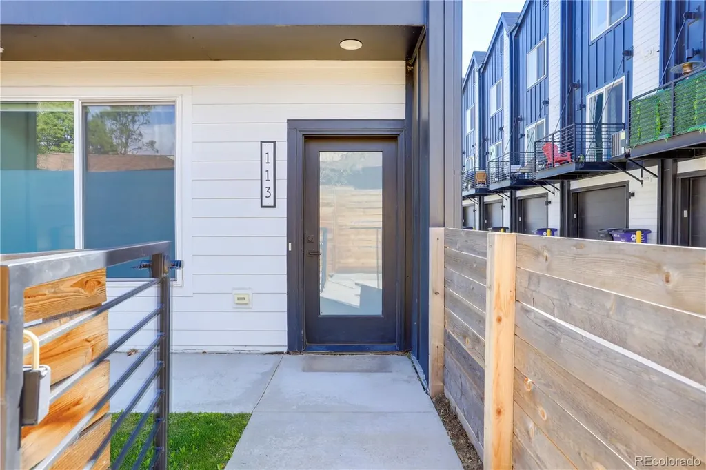 4925 W 10th Avenue Denver CO 80204
