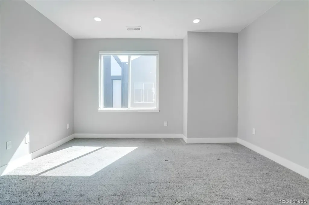 4925 W 10th Avenue Denver CO 80204