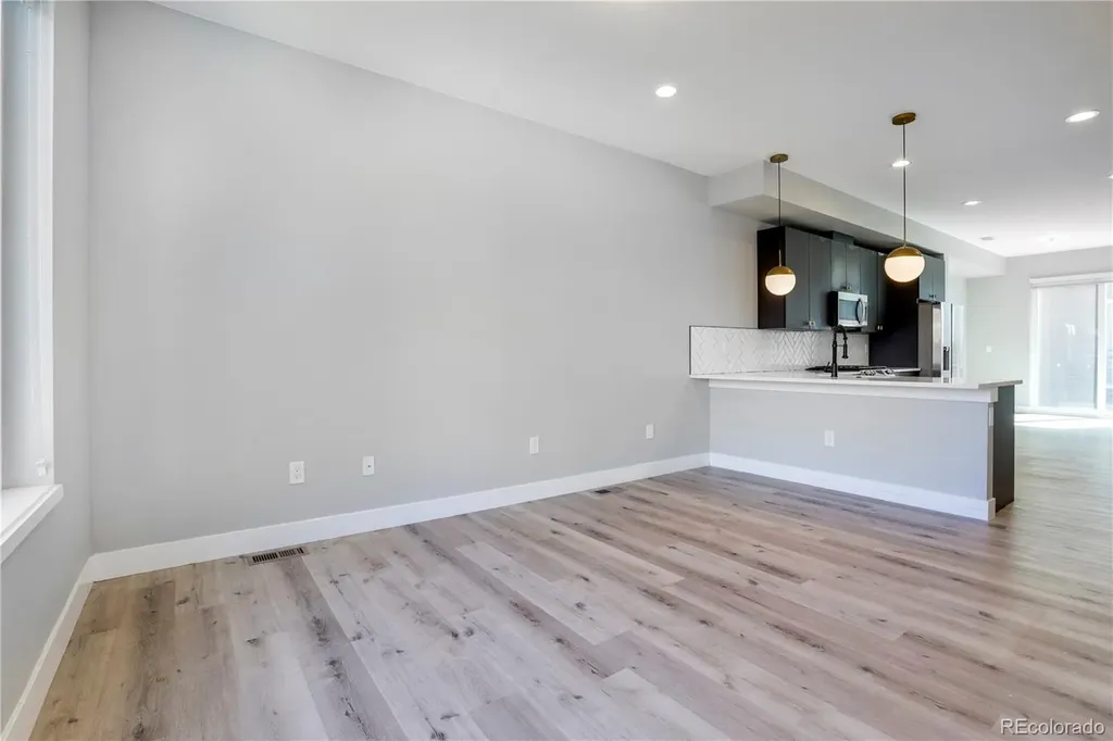4925 W 10th Avenue Denver CO 80204