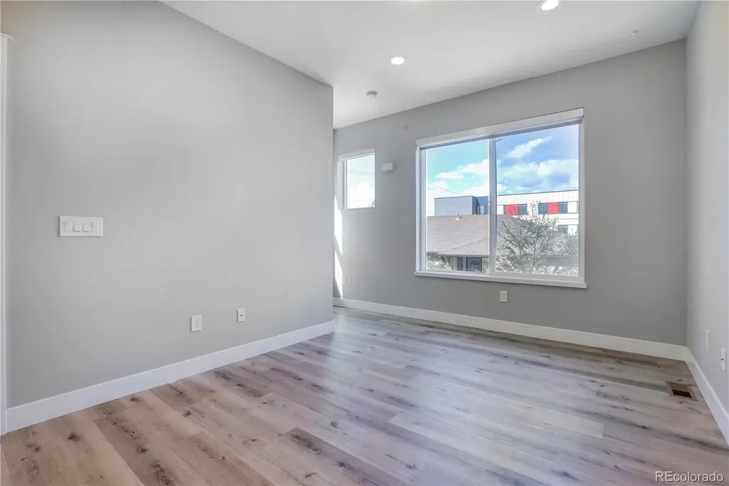 4925 W 10th Avenue Denver CO 80204