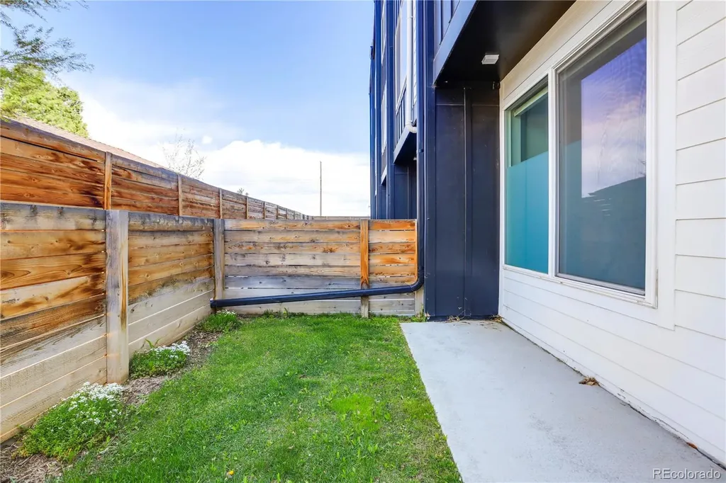 4925 W 10th Avenue Denver CO 80204
