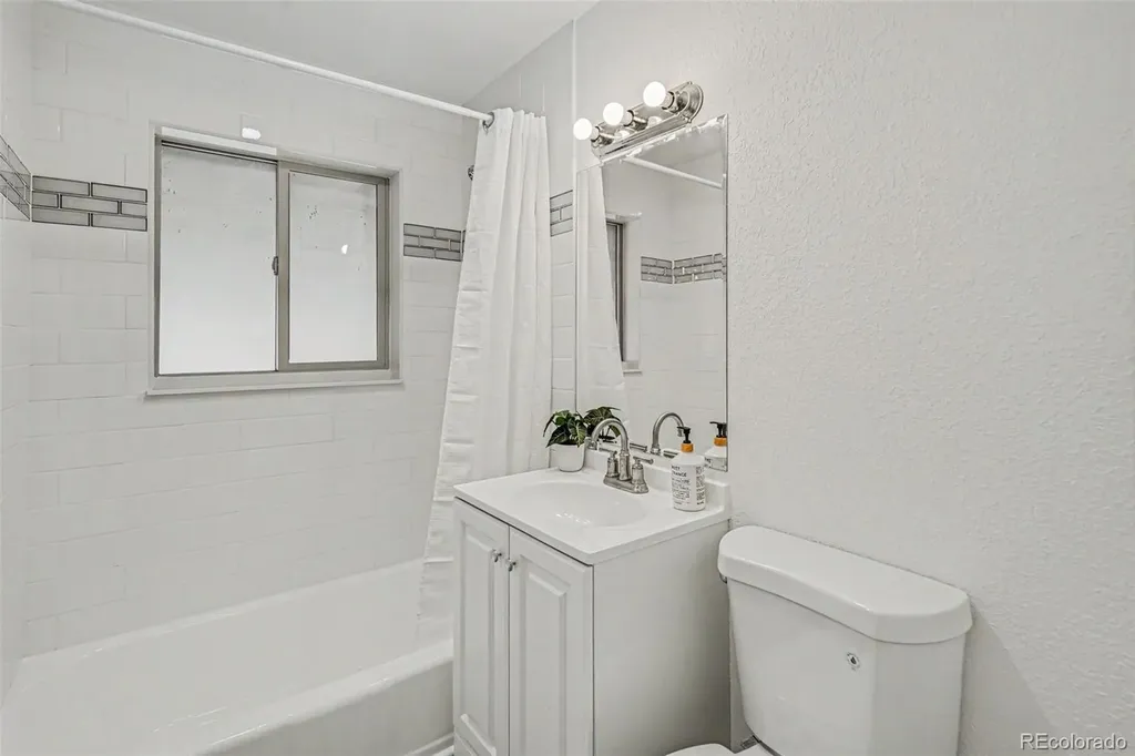 3790 Elm Street Denver CO 80207