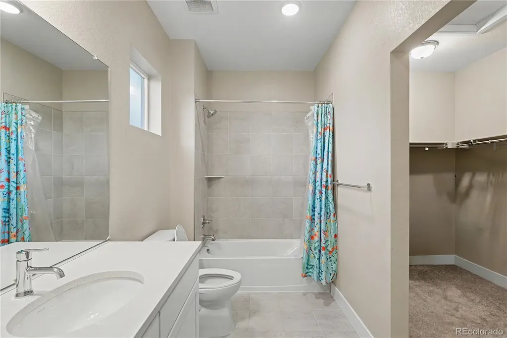 9650 E 63rd Place Denver CO 80238