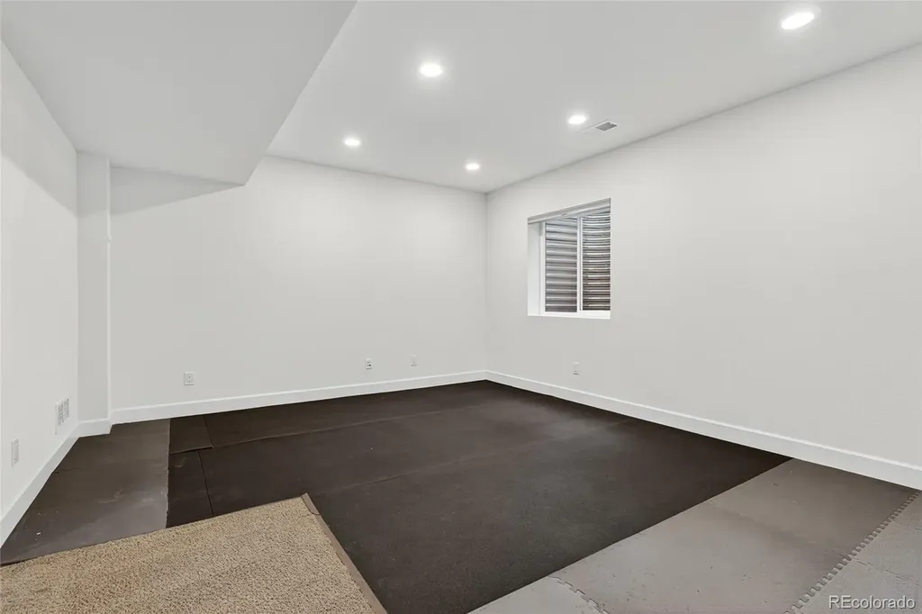 5853 Alton Street Denver CO 80238
