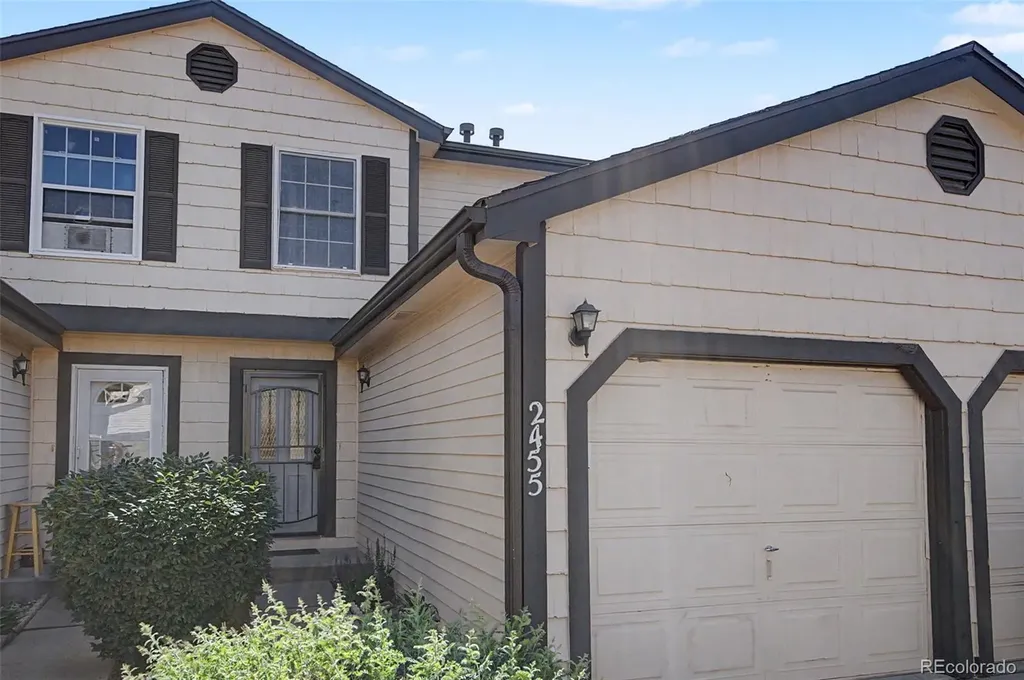 2455 Lexington Village Lane Colorado Springs CO 80916