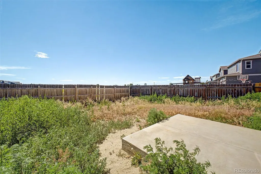 1097 Johnson Street Wiggins CO 80654